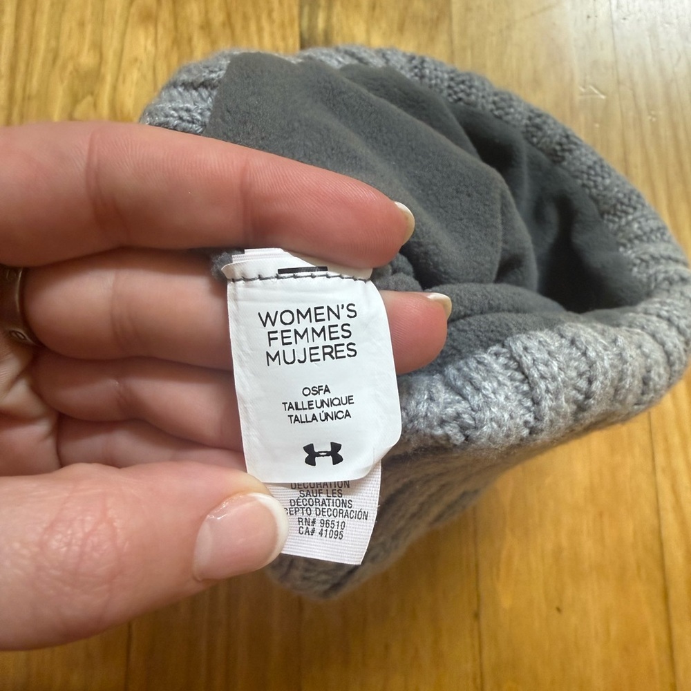 Under Armour Women's Around Town Beanie in gray with a fleece lining - Picture 3 of 6